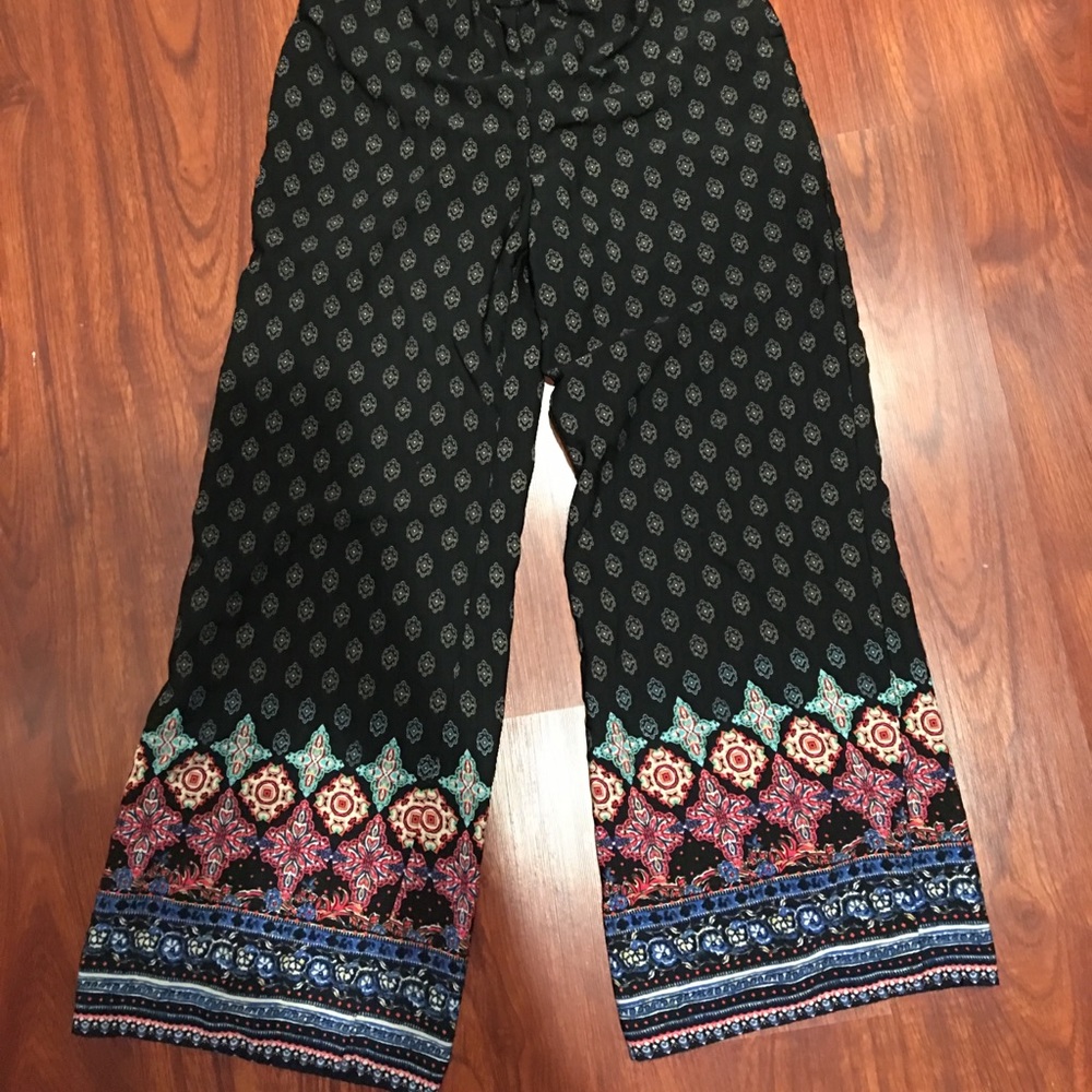 Wide leg, full length pant